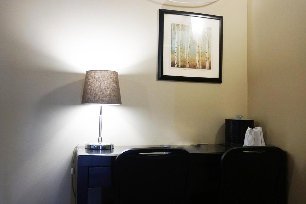 Motel Des Cedres シェルブルック エクステリア 写真