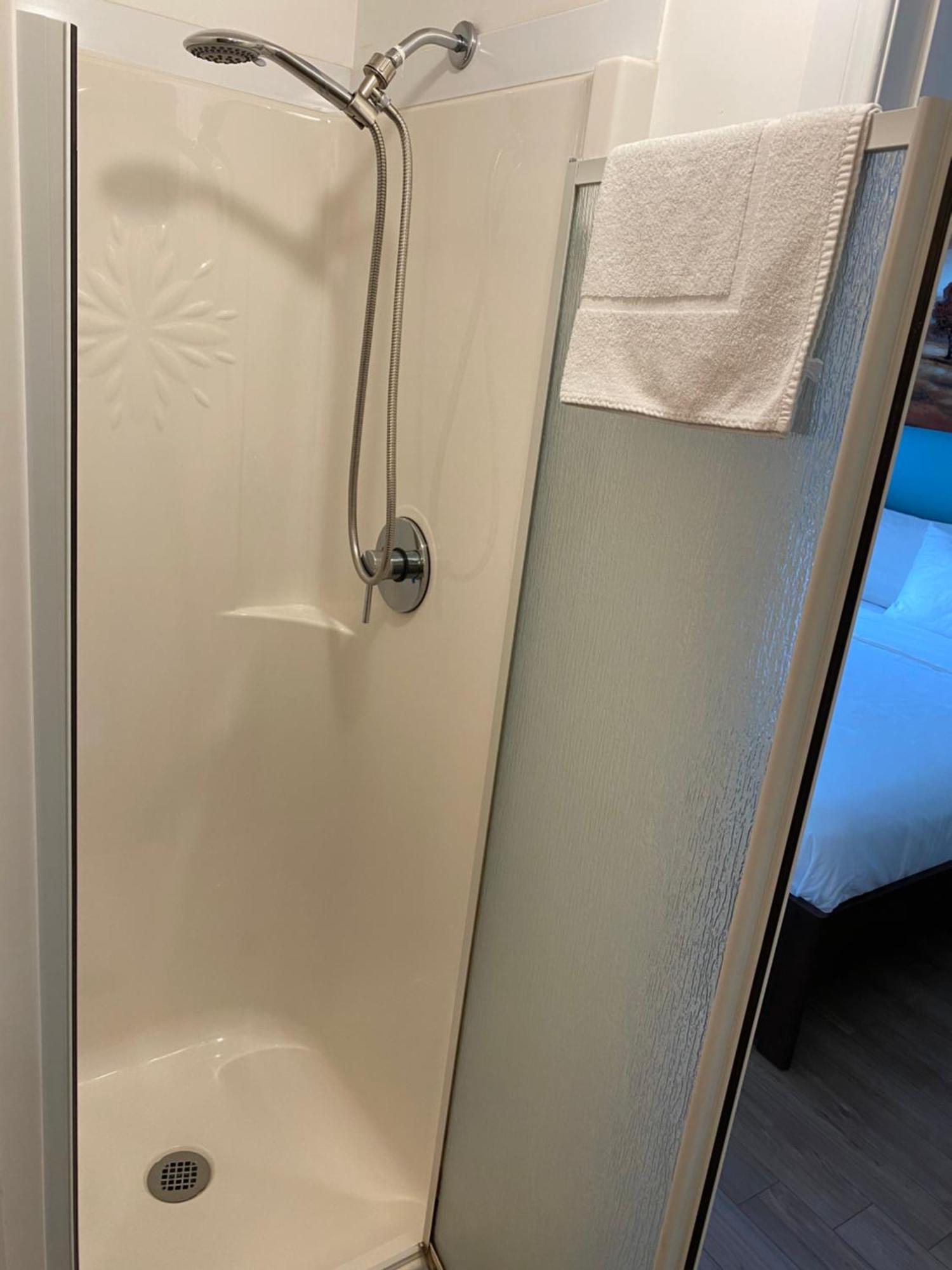 Motel Des Cedres シェルブルック エクステリア 写真